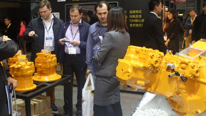 M5X130CHB-10A-85A Excavator Swing Motor Machinery Engine 260-RG11D20 For SY205/215 -RG11D 18