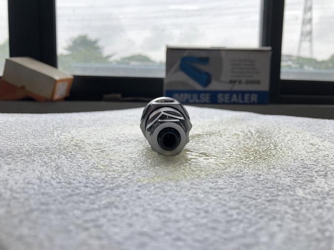 Port relief valve(Travel) Power Parts Heavy Equipment  EXCAVATOR  hydraulic piston pump spare part  SK200-1  final drive 2