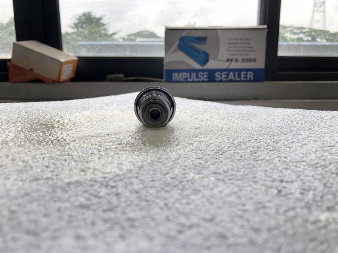 Port relief valve(Travel) Power Parts Heavy Equipment  EXCAVATOR  hydraulic piston pump spare part  SK200-1  final drive 3