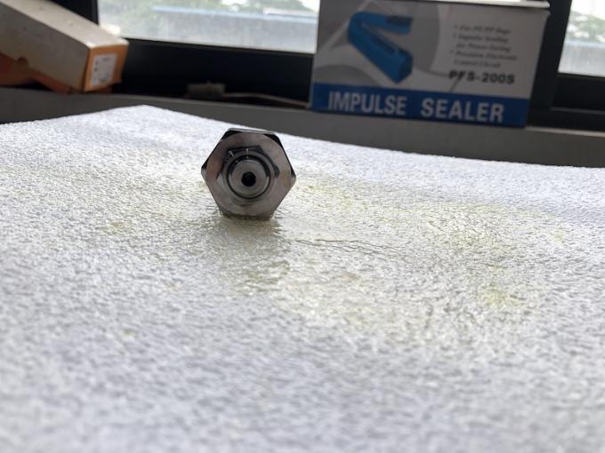 Hydraulic pump main relief valve R60-7 For Power Parts Heavy Equipment EXCAVATOR Rotary motor spare part 3